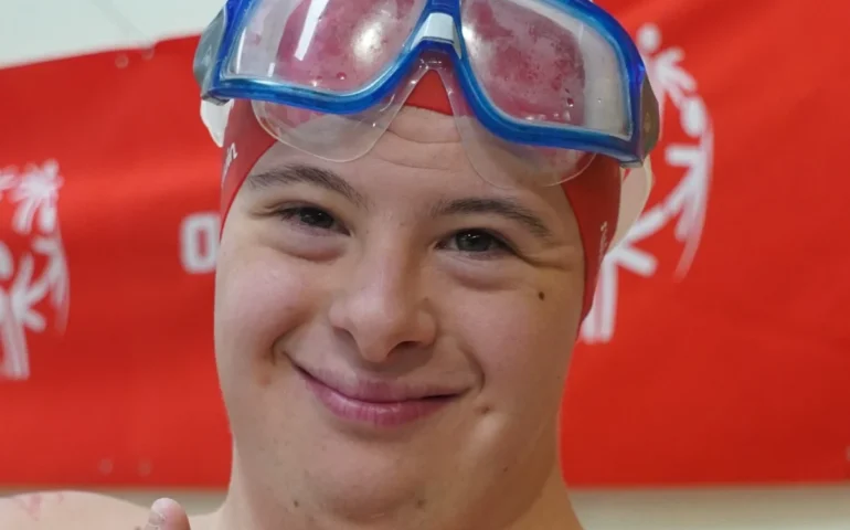 Tutti in vasca col sorriso: Dolianova capitale del nuoto Special Olympics
