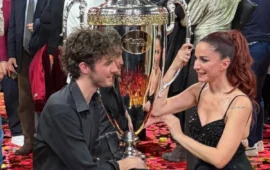 Andrea Delogu trionfa a “Ballando con le Stelle”: vittoria inattesa nella 20a edizione