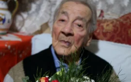 Sardegna in festa per i 100 anni di Tzia Maria Piano, celebrata con amore dalla sua famiglia