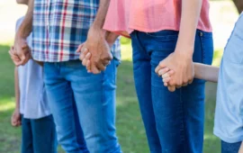 Uras celebra il ritorno a casa di Daniel: il piccolo di 8 anni supera la grave emorragia cerebrale