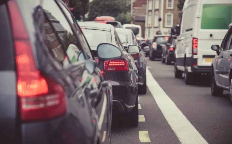 Caos sull’Asse Mediano: traffico in tilt e code chilometriche