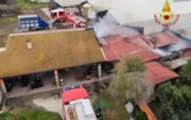 Animali salvati dalle fiamme: incendio in una fattoria a Macchiareddu