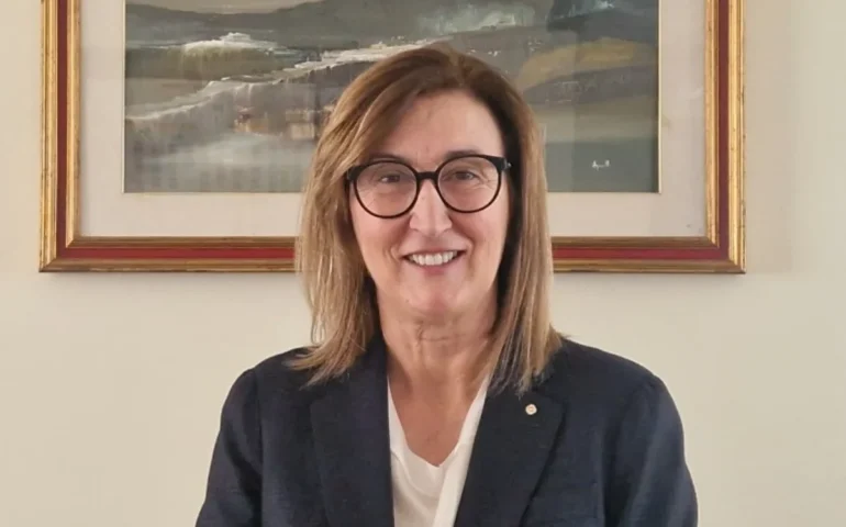Grazia Cattina è ufficialmente la nuova direttrice generale della Asl 5 di Oristano