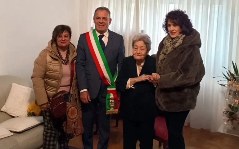 Cento anni a servizio della scuola e della cultura: auguri e ringraziamenti a Filomena Scarpa Rossi