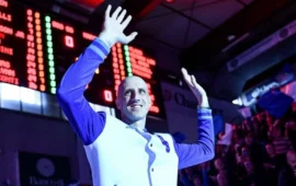 «Bentornato a casa Achille»: il ritorno di Polonara commuove il PalaSerradimigni di Sassari