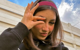 La cantante sarda Angie conquista la maglia oro e vola al serale di Amici