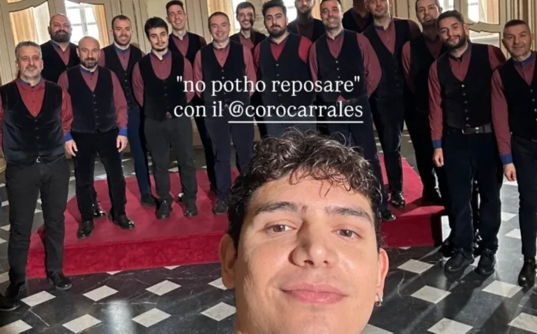 Damiano con coro carrales
