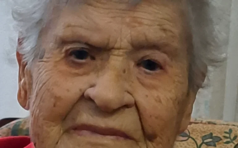 Carbonia in festa per i 102 anni di Tzia Francesca Malduca