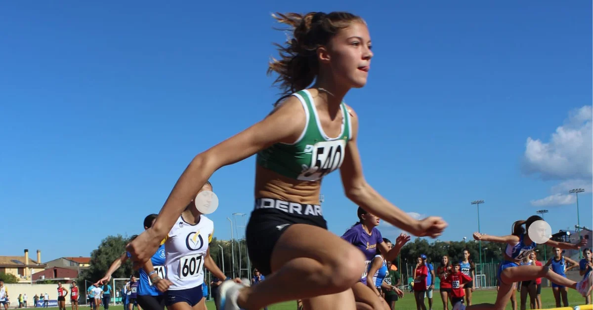 Anna Simeone da record: l'atleta 12enne cagliaritana vola nel salto in alto e riscrive il primato sardo dopo 33 anni