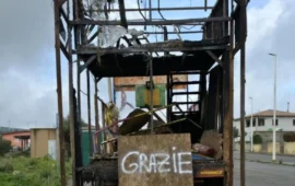 Carnevale amaro a Nurri: un incendio distrugge il carro apripista del gruppo ScaccoMatto