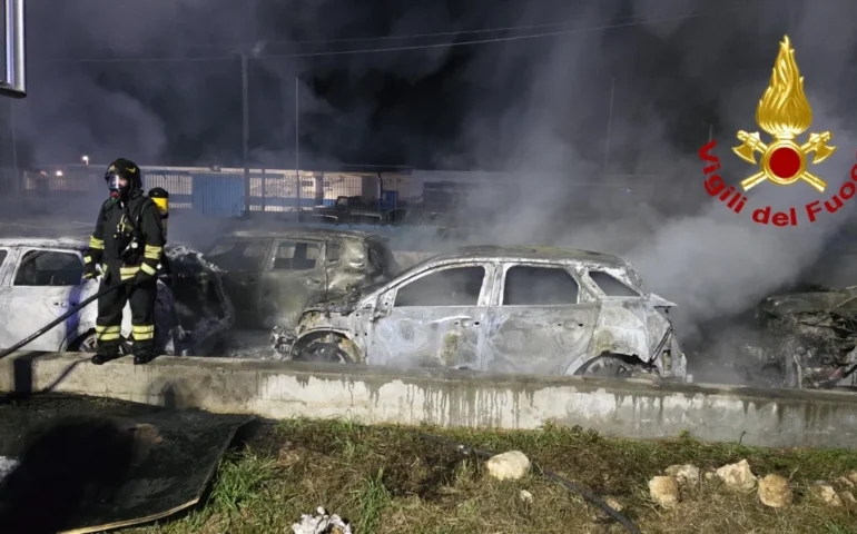 Incendio aeroporto Alghero PH Vigili del Fuoco