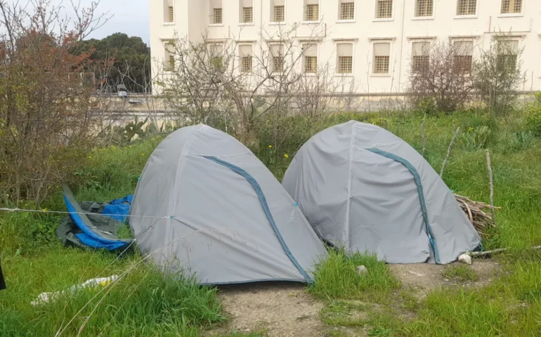 accampamento abusivo cagliari