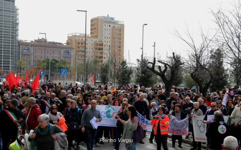 manifestazione sanità a cagliari