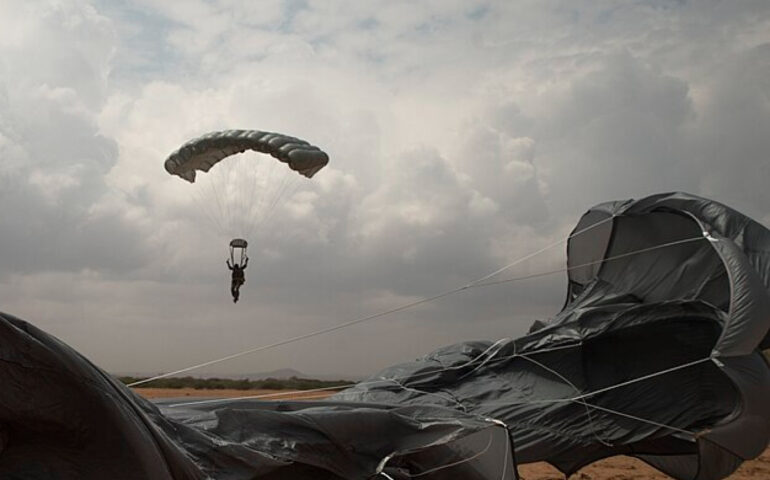 Paracadutismo (Wikipedia)