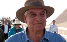 L’archeologo Zahi Hawass a Cagliari tra entusiasmo per Tutankhamon e polemiche sul patrocinio