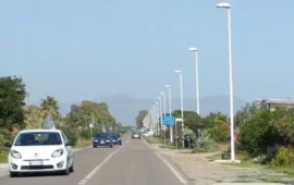 Violento frontale tra auto e bus in via dell’Autonomia a Quartu: diversi i feriti trasportati d’urgenza in ospedale