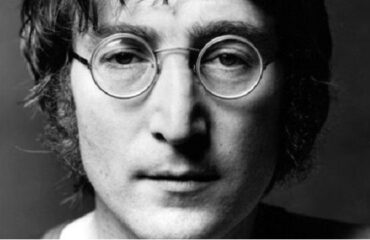 8 dicembre 1980, a New York viene ucciso John Lennon: aveva 40 anni