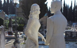 Conoscete la storia dietro alla statua a San Miniato di Mario e Maria Grazia Mazzone