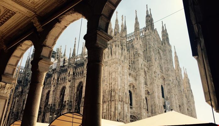 Lo sapevate? Perché su un lato del Duomo di Milano non ci sono porte?
