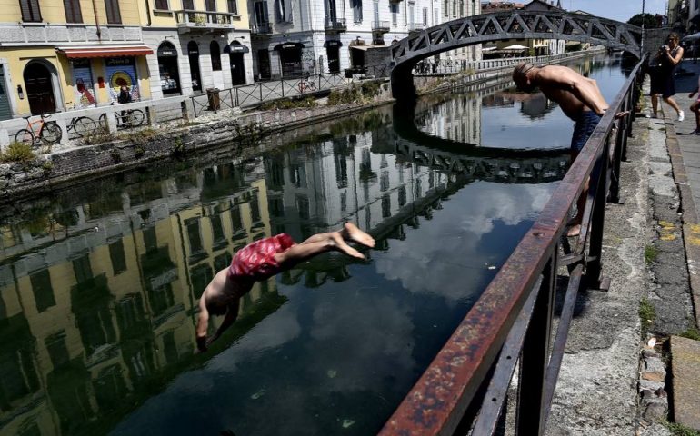 Lo sapevate? Si può fare il bagno nel Naviglio Grande?