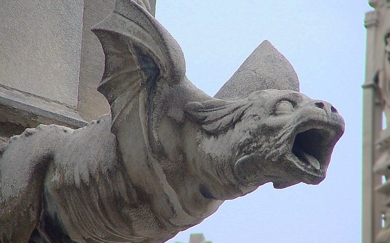 Lo sapevate? Secondo la leggenda fu il diavolo a ordinare ai Visconti di costruire le statue demoniache nel Duomo di Milano