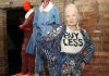 Addio a un’altra regina d’Inghilterra: è morta Vivienne Westwood, la stilista che creò la moda punk e anticonformista