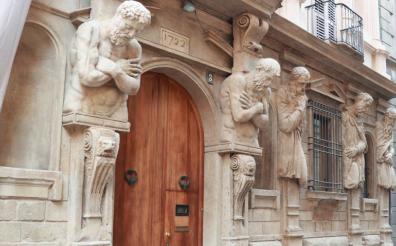 Casa degli Omenoni: storie e leggende di uno dei palazzi più famosi di Milano