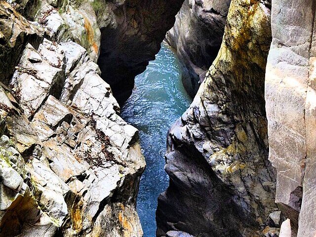 Lo sapevate? A meno di due ore da Milano c’è un favoloso canyon