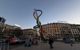 Ago e Filo in Piazza Cadorna PH Giuseppe Piredda per Vistanet