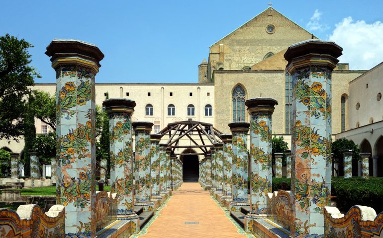 Monumenti napoletani: il monastero di Santa Chiara, uno dei più belli della città