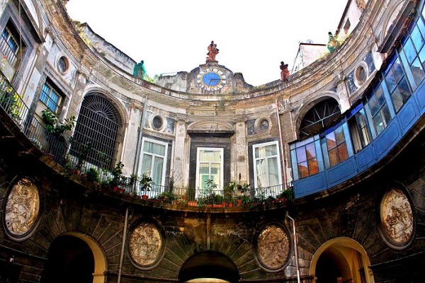 Monumenti napoletani: Palazzo Spinelli di Laurino, uno dei più belli e misteriosi della città