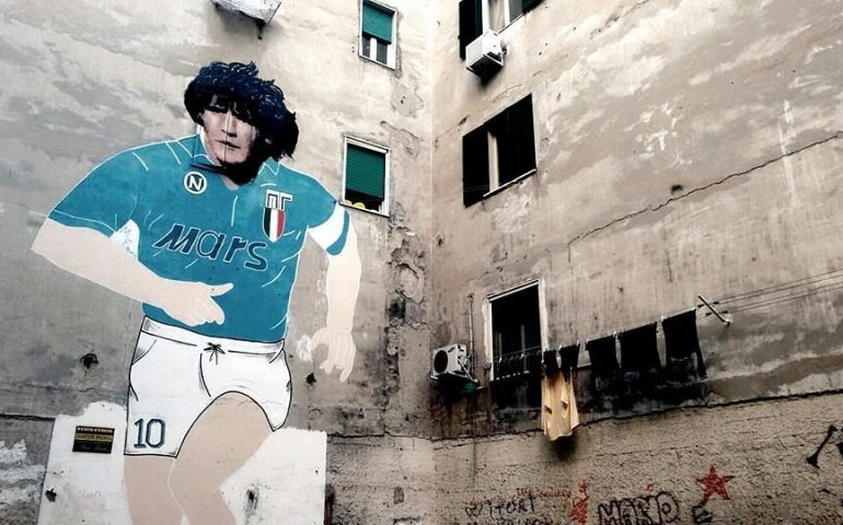 Lo sapevate? A Napoli ci sono due enormi murales dedicati a Diego Armando Maradona