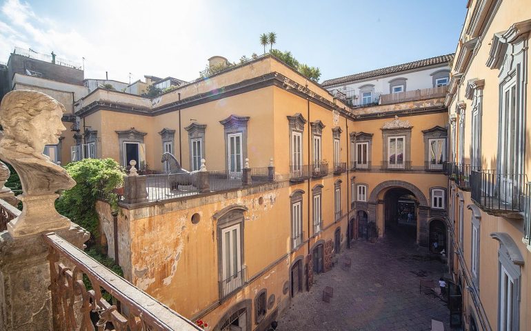 Monumenti napoletani: palazzo Marigliano, uno dei più belli della città