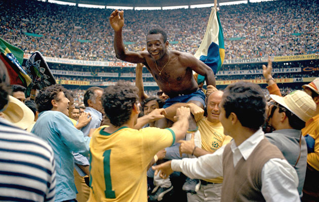 Il calcio mondiale in lutto: è morto Pelè. La leggenda del pallone se ne va a 82 anni