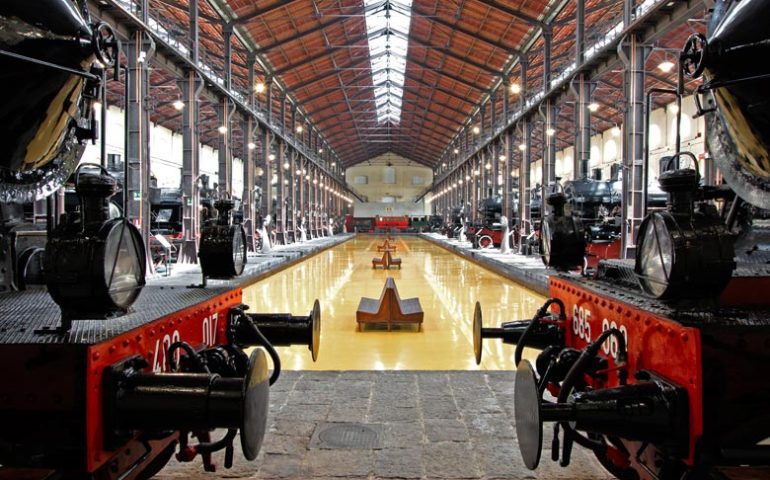 Il museo Ferroviario di Pietrarsa, testimonianza di un passato glorioso affacciato sul mare