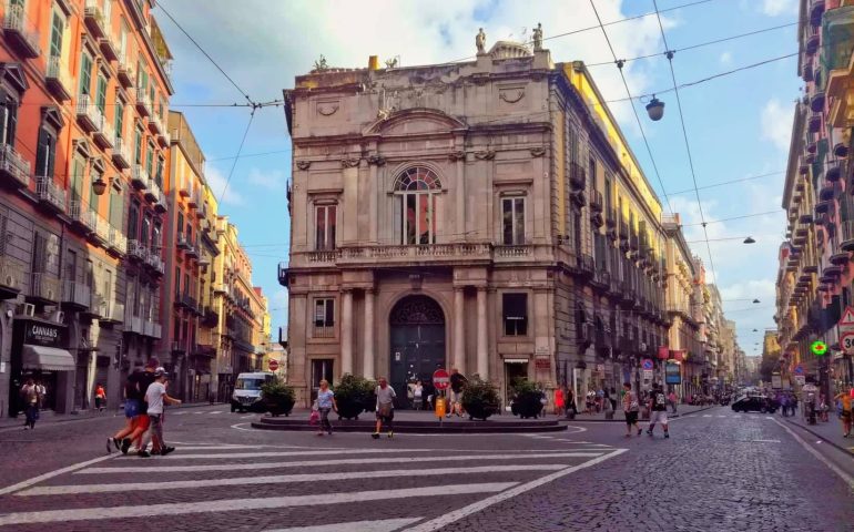 Monumenti napoletani: Palazzo Doria D’Angri, da qui in un balcone Garibaldi fece un annuncio storico