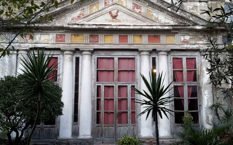 Monumenti napoletani: Palazzo Venezia, i tesori di un luogo di armoniosa bellezza