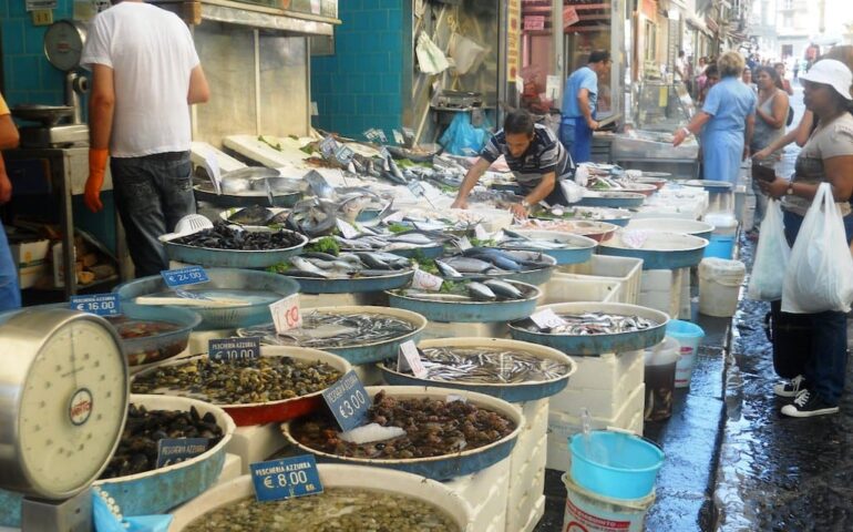 Qual è il mercato più antico di Napoli?