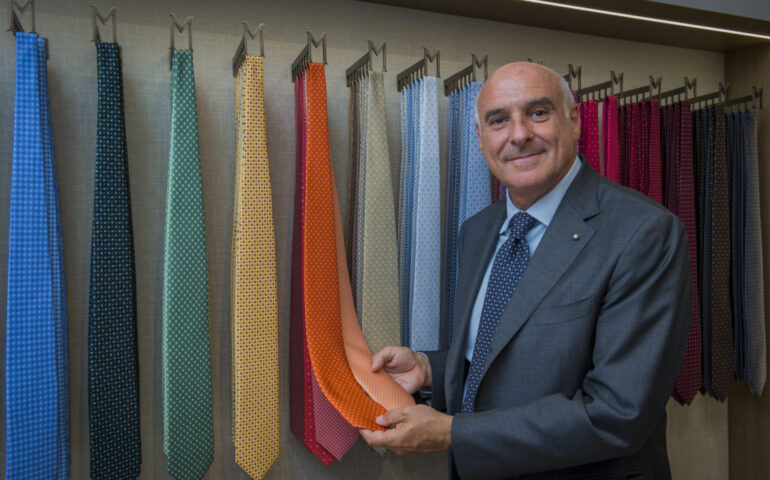 Marinella, la storia di un marchio tutto napoletano: le cravatte di Totò, De Sica e Visconti