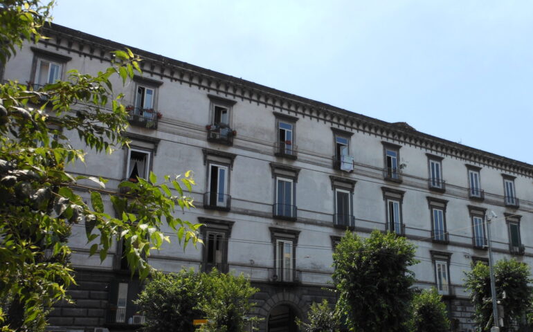 Palazzo Ruffo di Castelcicala, ecco dove fu girato “Così parlò Bellavista”, luogo del cuore della Napoli del professore