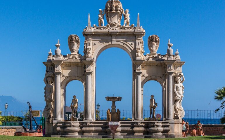 La fontana del Gigante: sapete perché è detta così? E perché è la fontana degli innamorati? Tutte le curiosità su questo bellissimo monumento