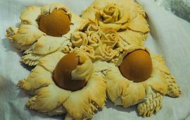 La ricetta Vistanet di oggi: Coccoi cun s’ou, il pane della tradizione pasquale