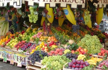 Baunei parat barra a sa crisi. Naschent àteras tres atividades cummertziales noa