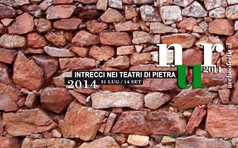 “Intrecci nei teatri di pietra”. Su Nurarcheofestival lompet a Tortolì