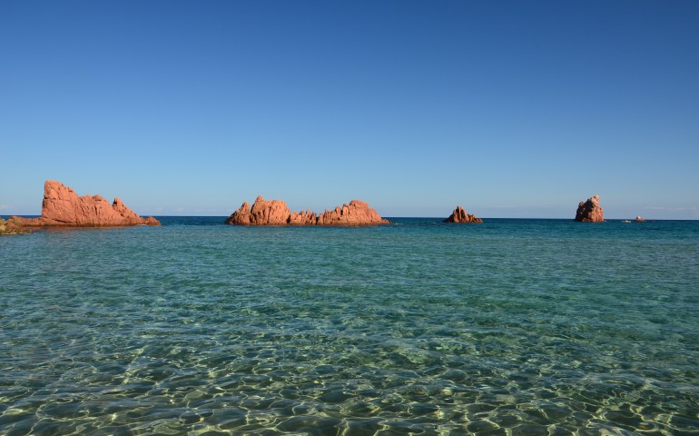 Classifica spiagge adatte ai bimbi. In Ogliastra ottiene la Bandiera Verde solo il Lido di Cea