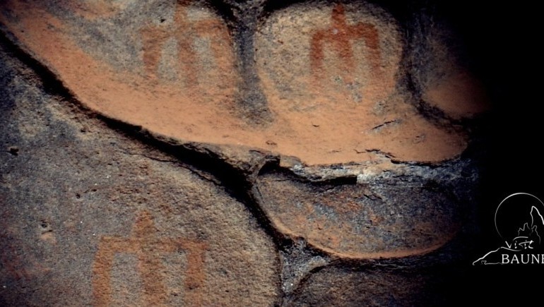 Sensazionale scoperta Baunei: pitture antropomorfe risalenti a 4.500 anni fa