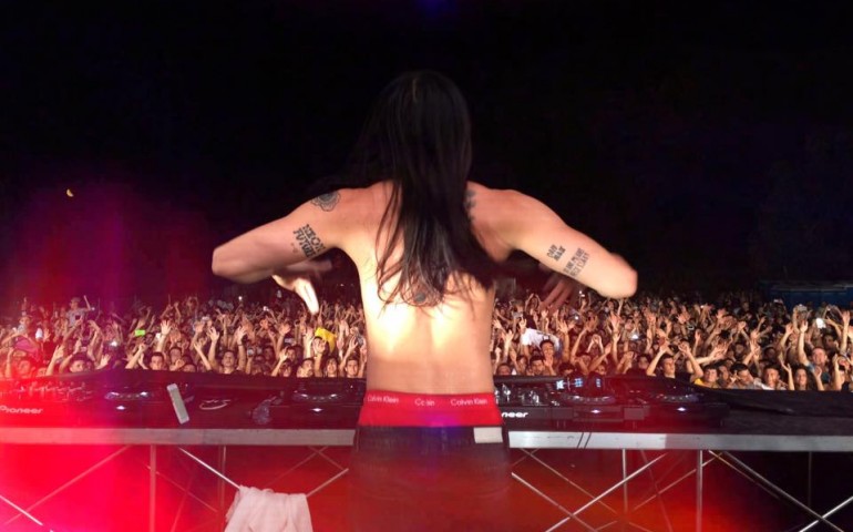 Steve Aoki chiude il Red Valley. Tortolì saluta il Fenix Stage e spera in una replica nel 2016