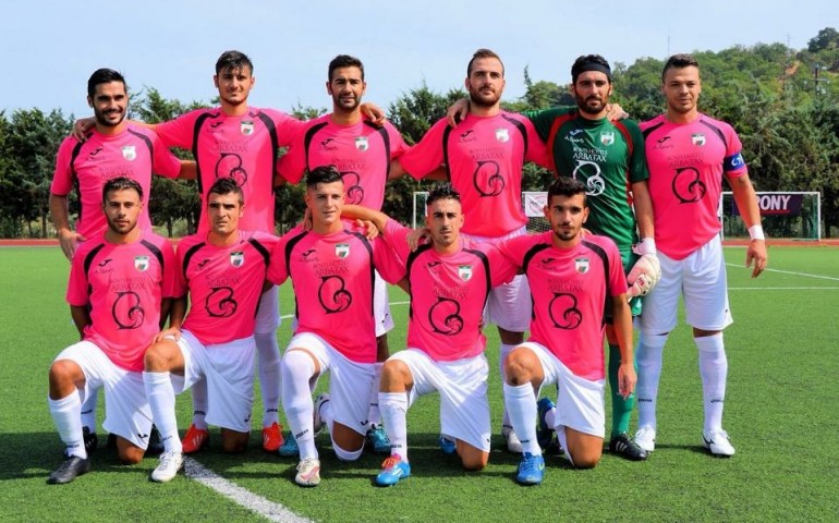 Calcio. Figos non basta: Lanusei fermato sul pari. Girasole e 2000 salutano la coppa.