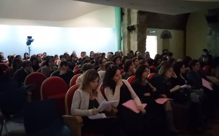 Grande partecipazione a Tortolì per il seminario sulla segnalazione a tutela dei minori