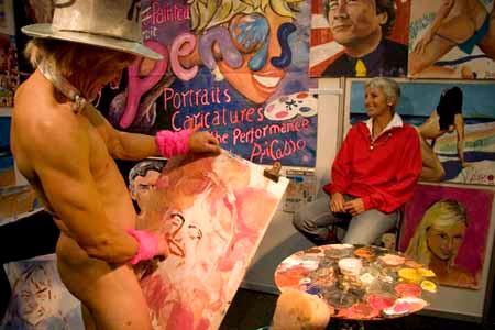 Pricasso, l’artista che dipinge con il pene spopola sul web (VIDEO)